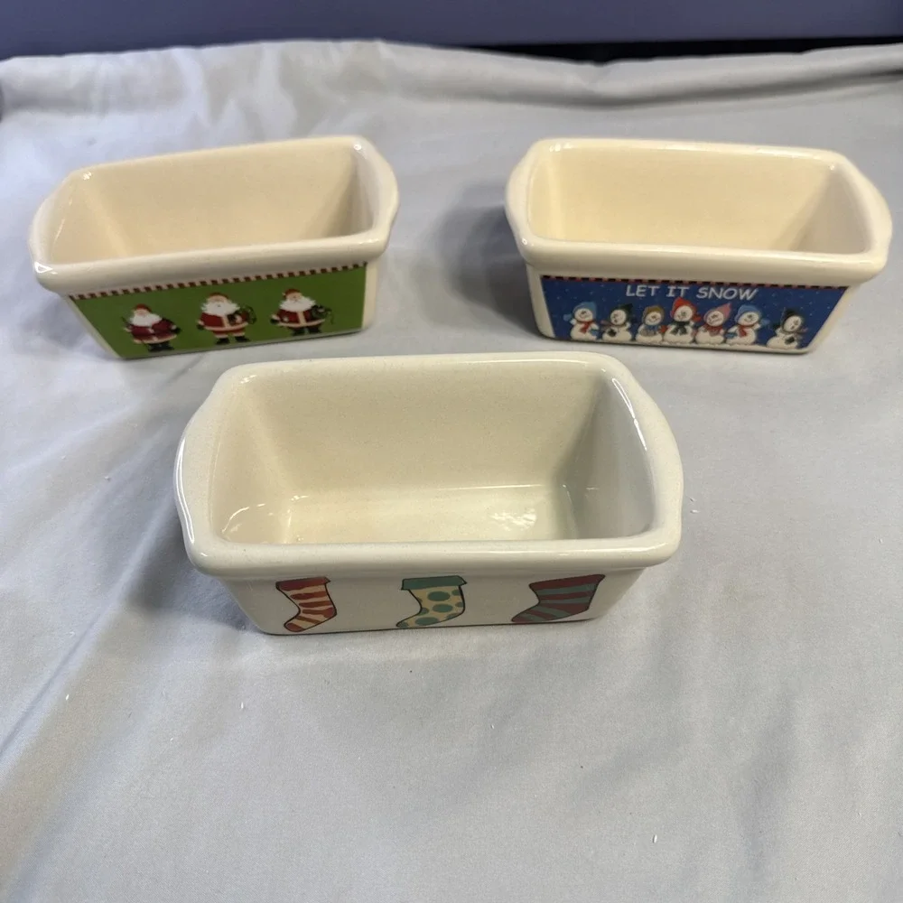 Vintage Christmas Mini Loaf Baking Pan Set Stoneware LTD Commodities Set Of 3